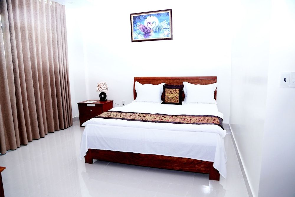 Thuong Hai Hotel Deluxe Double Room, 1 Queen Bed, Mountain View
