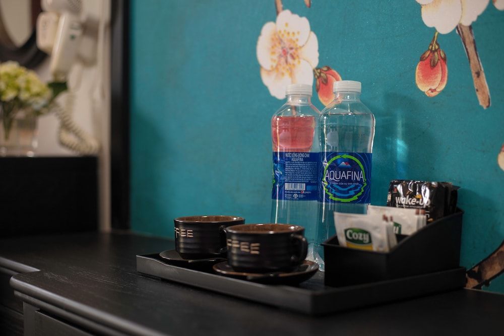 undefined Queen Light Hotel 10