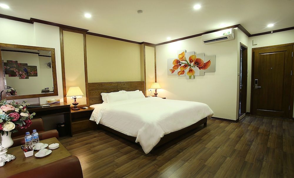 undefined West Lake Home Hotel & Spa 2