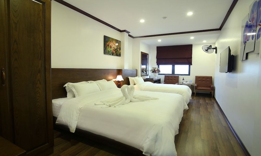 West Lake Home Hotel & Spa Deluxe Family Room