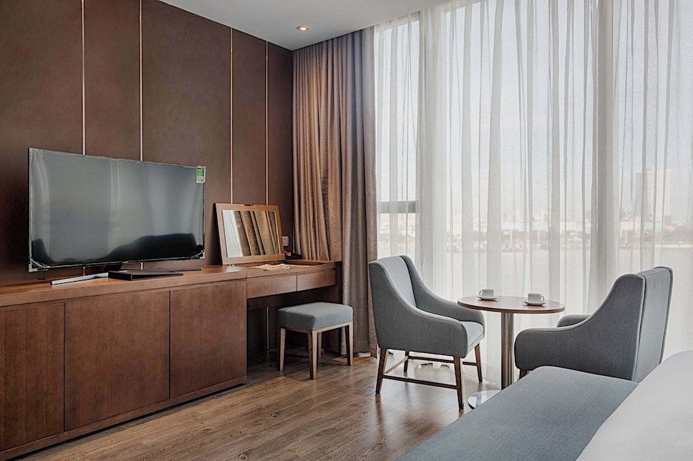 undefined Avora Hotel 8