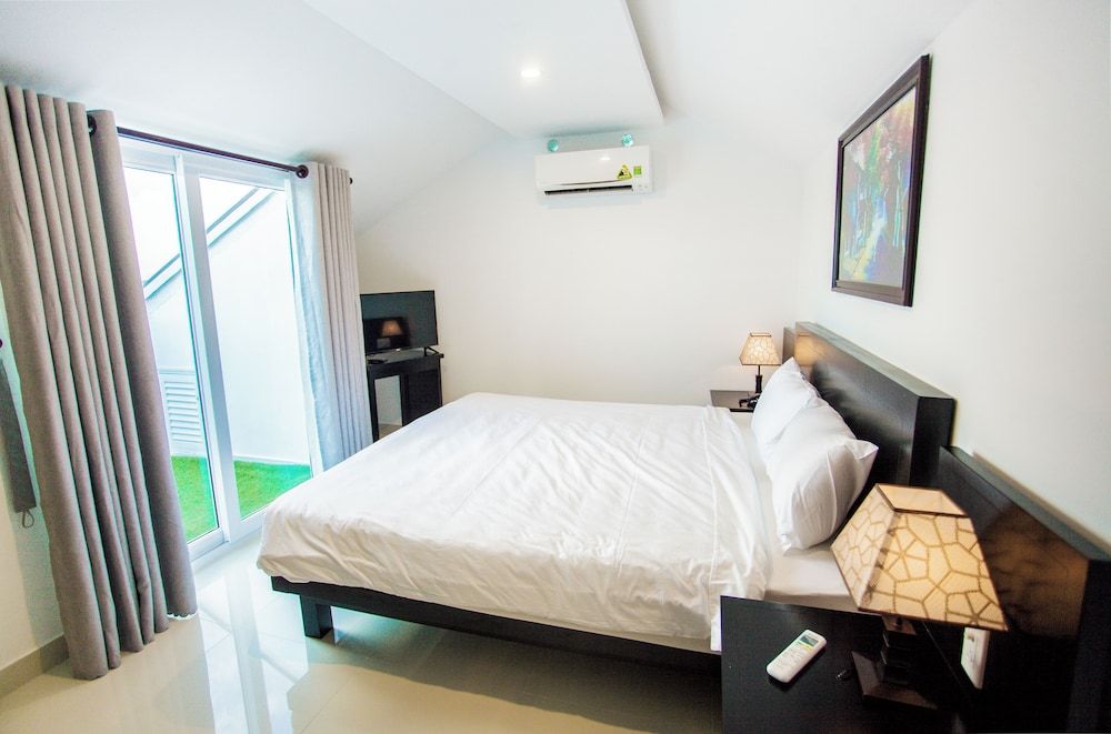 Attic room, outdoor Balcony with River view