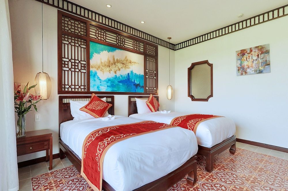 Deluxe Double Room Single Use, Pool View