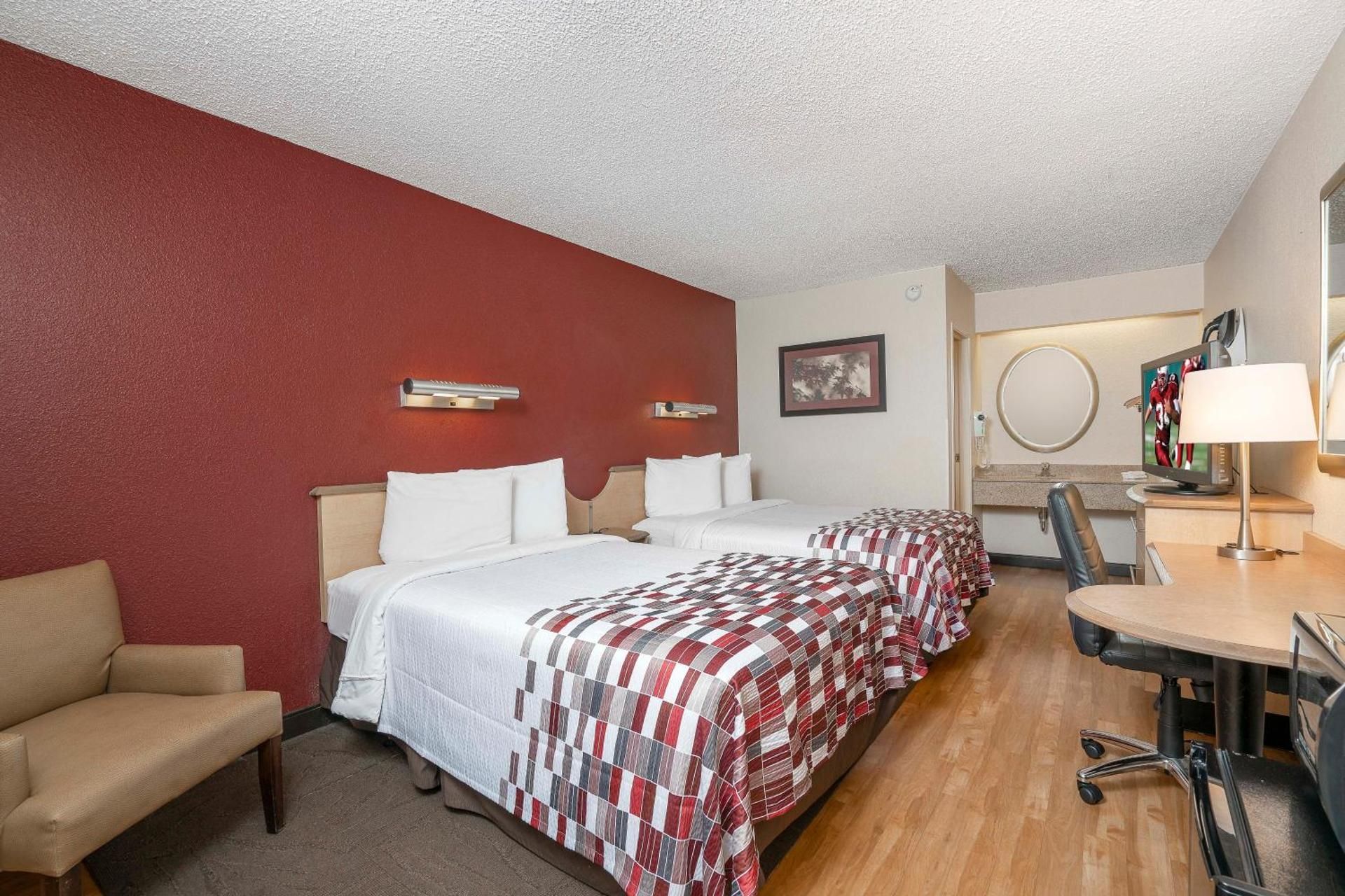 ADA Accessible Deluxe 2 Full Beds Non-Smoking