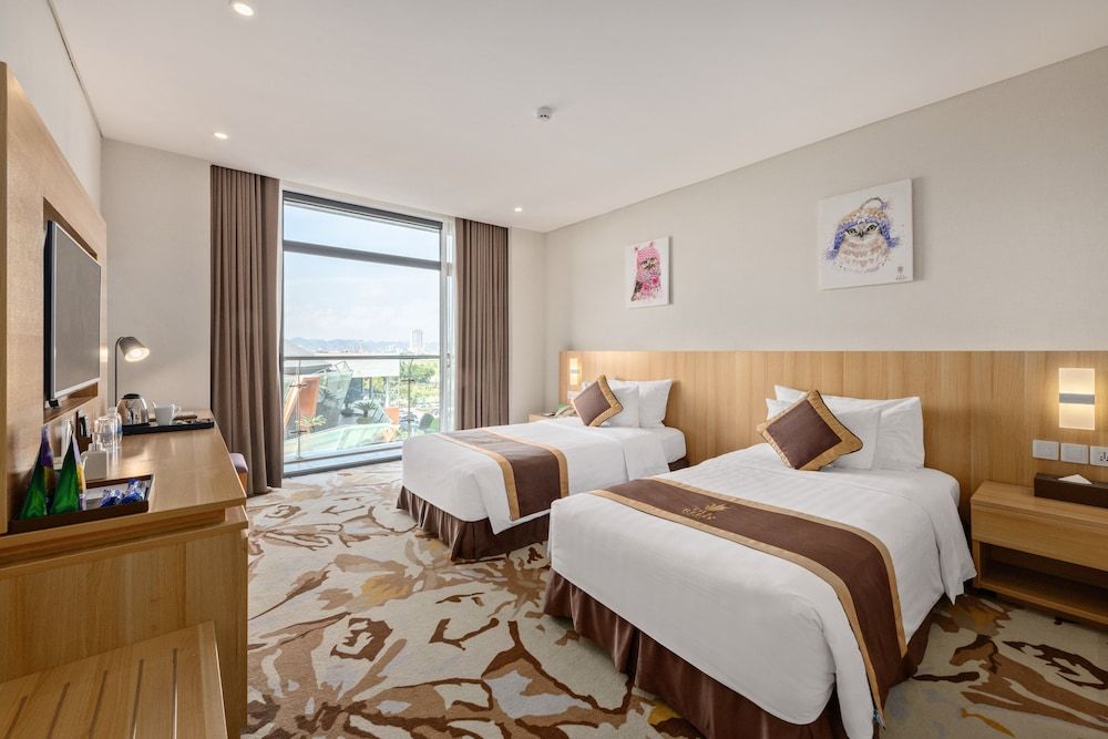 undefined The Reed Hotel 2