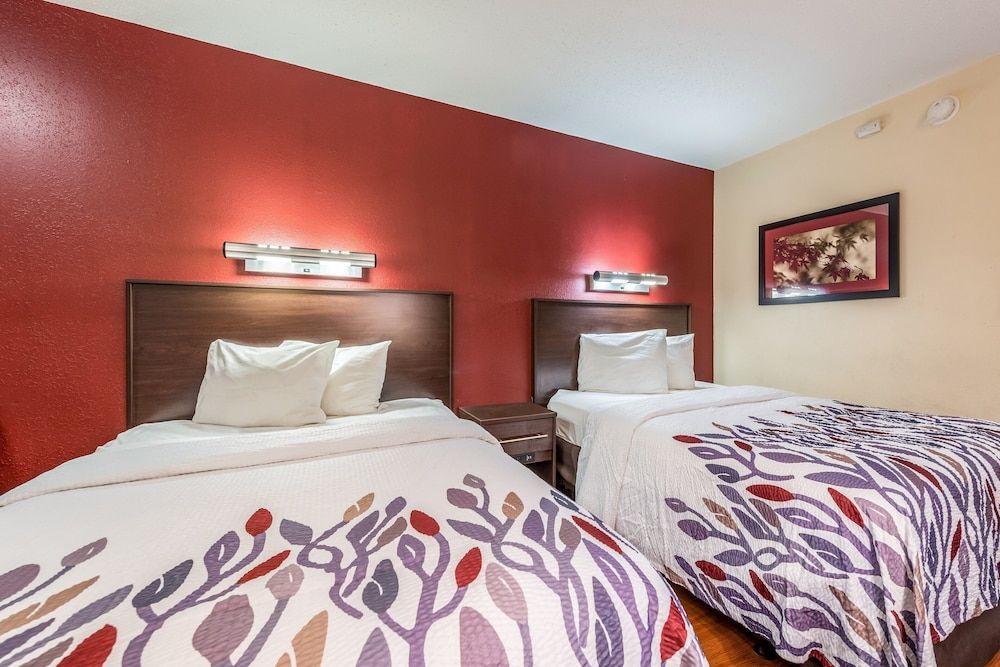 Red Roof Inn Merrillville Deluxe Room, 2 Double Beds (Smoke Free) 2