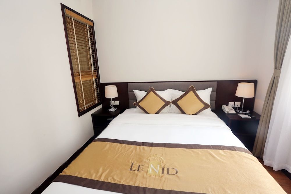 Lenid Hotel Tho Nhuom Deluxe Double with City View 3