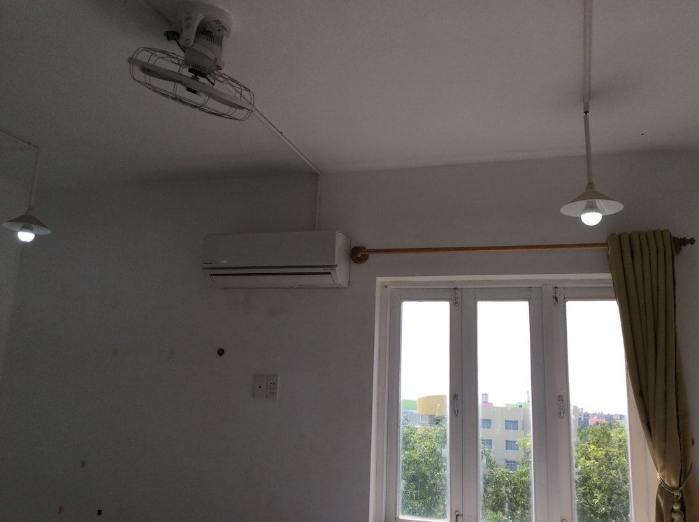 undefined Vinabooker Huynh Tan Phat 6