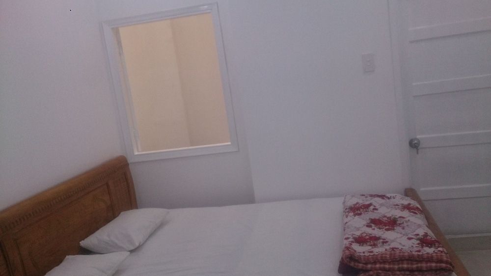 undefined Vinabooker Huynh Tan Phat 10