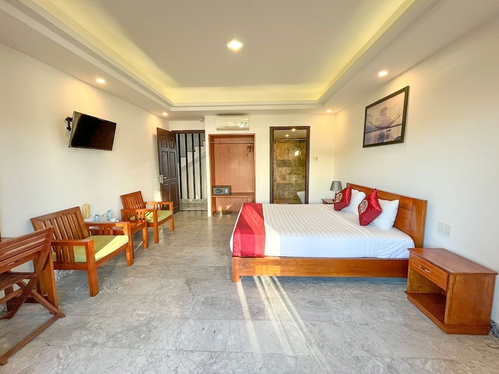 Deluxe Double Room, Balcony, Garden View