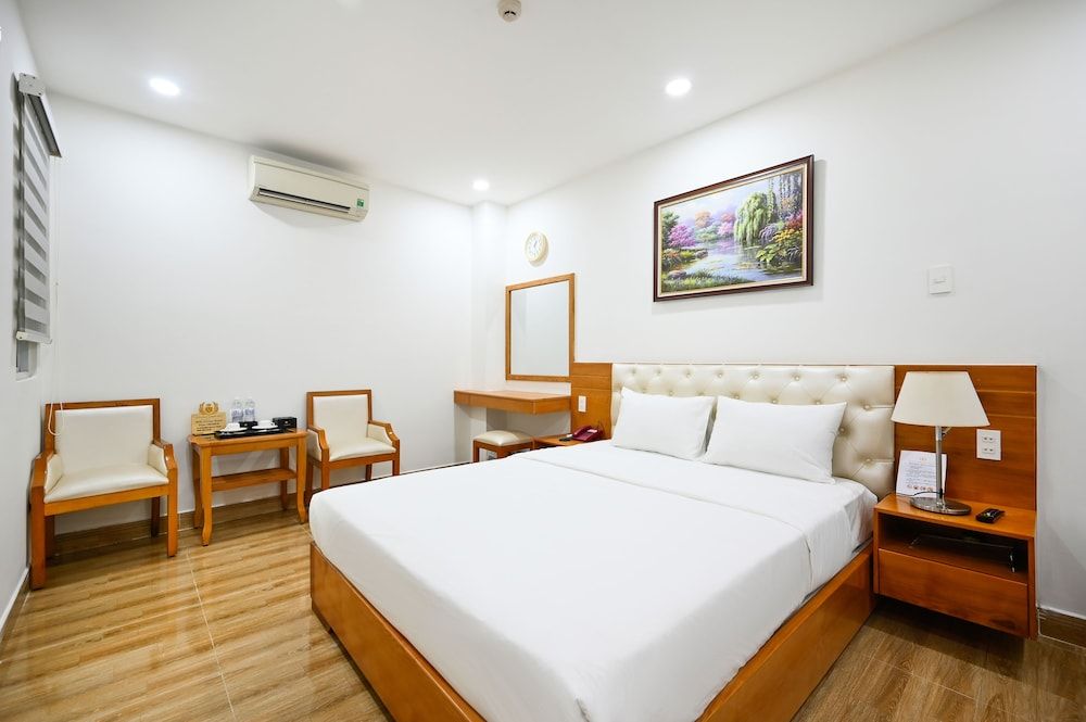 undefined Vivian Hotel Saigon Airport
