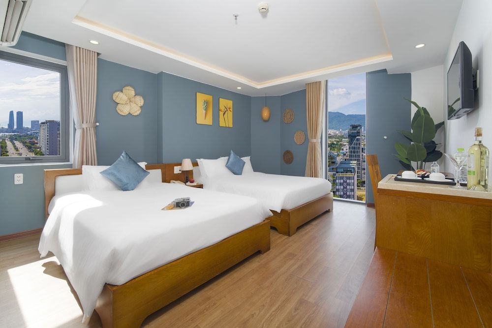 Merry Land Hotel Da Nang Executive Family 6