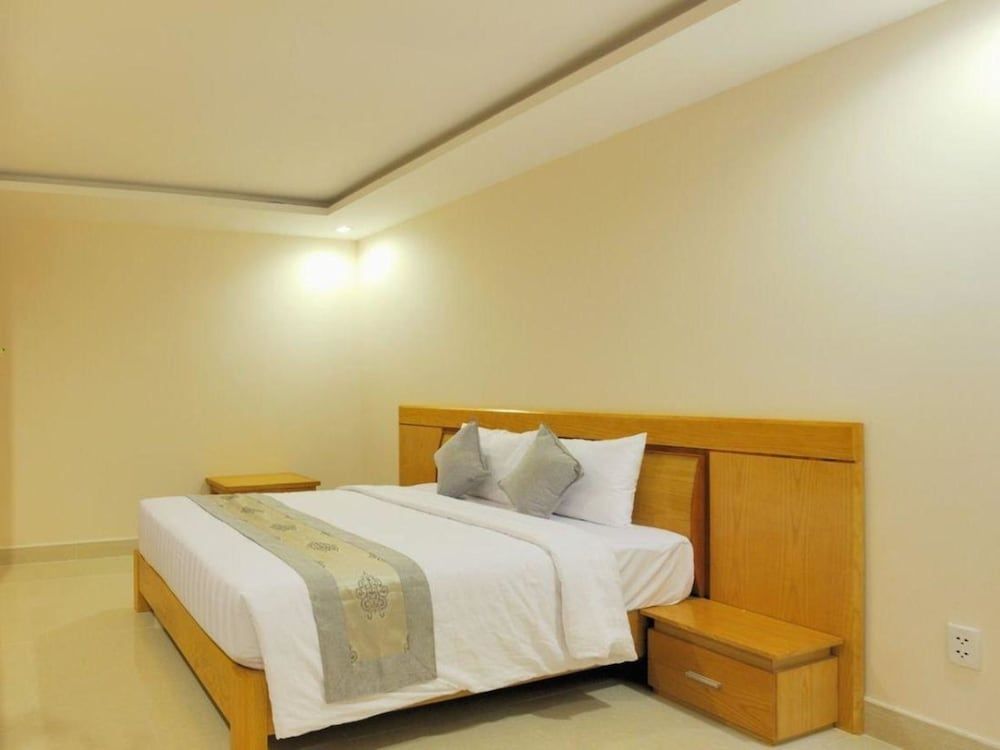 You And Me Hotel Superior Double Room, No Windows 4