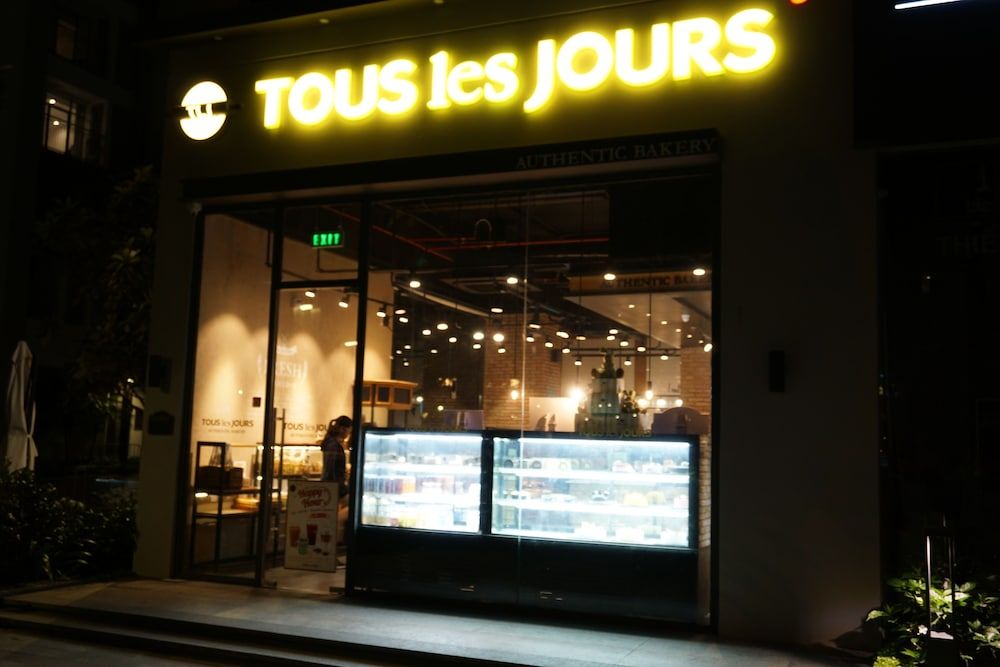 undefined Landmark Inn 8