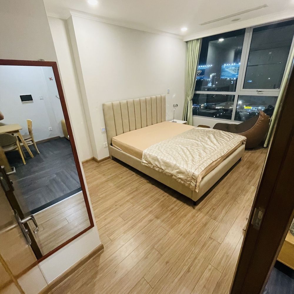 undefined Landmark Inn 10