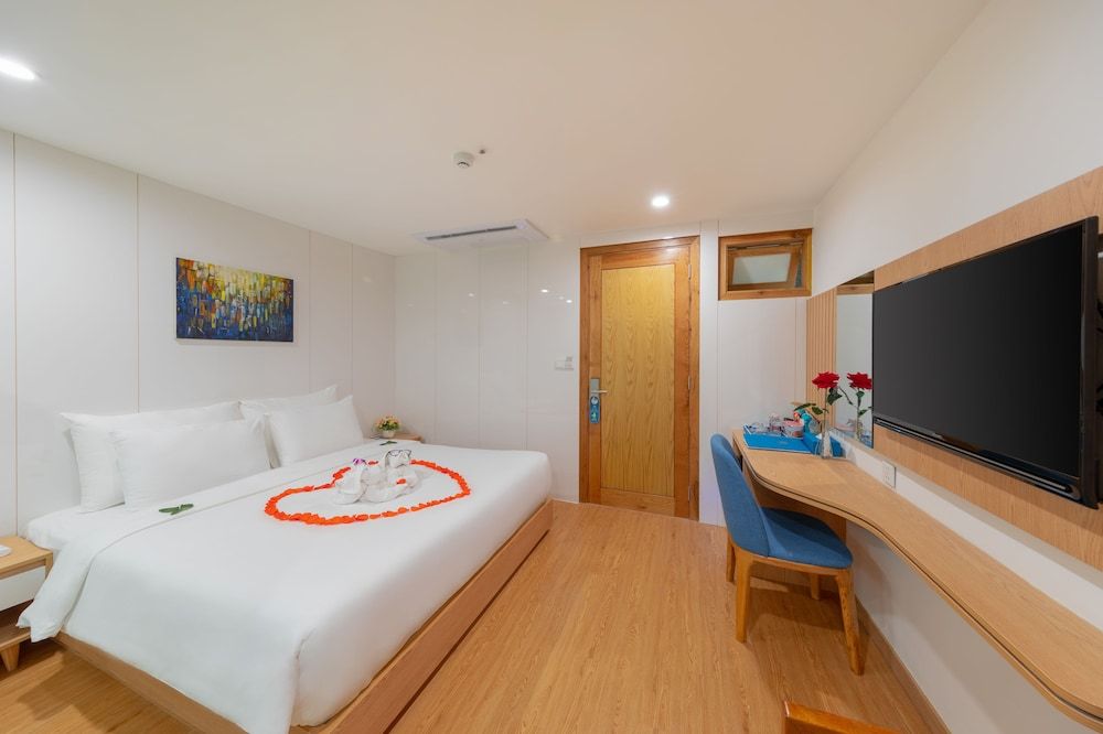 undefined KOVA Diamond Hotel 3