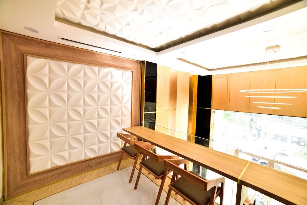 undefined Ruby Hotel 8