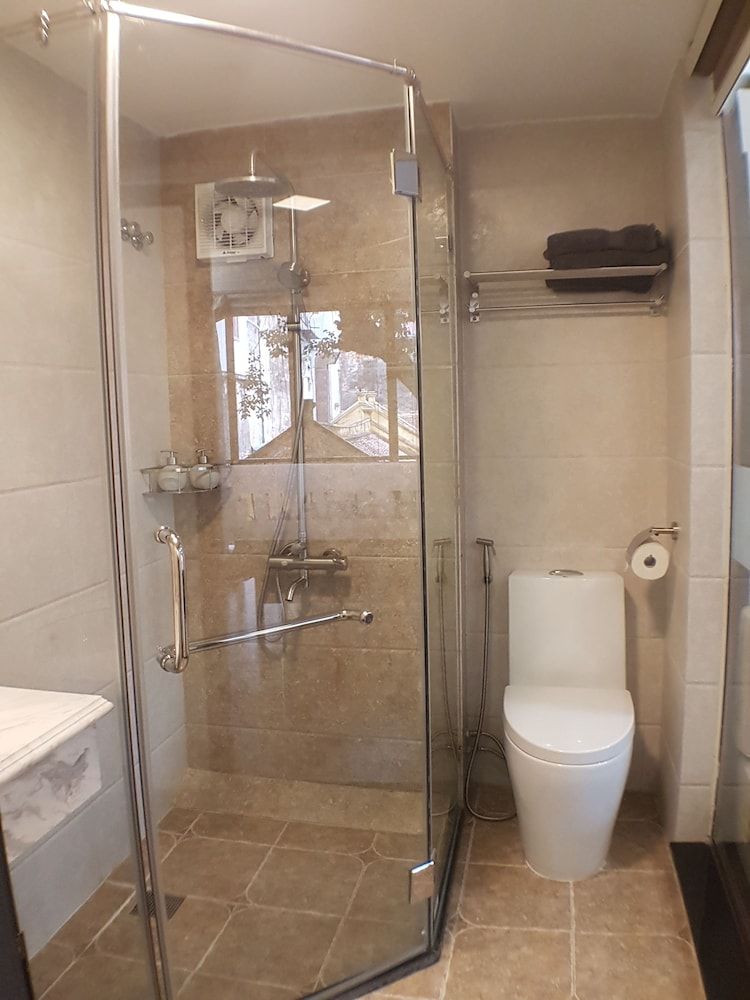 undefined Tung Trang Hotel 10