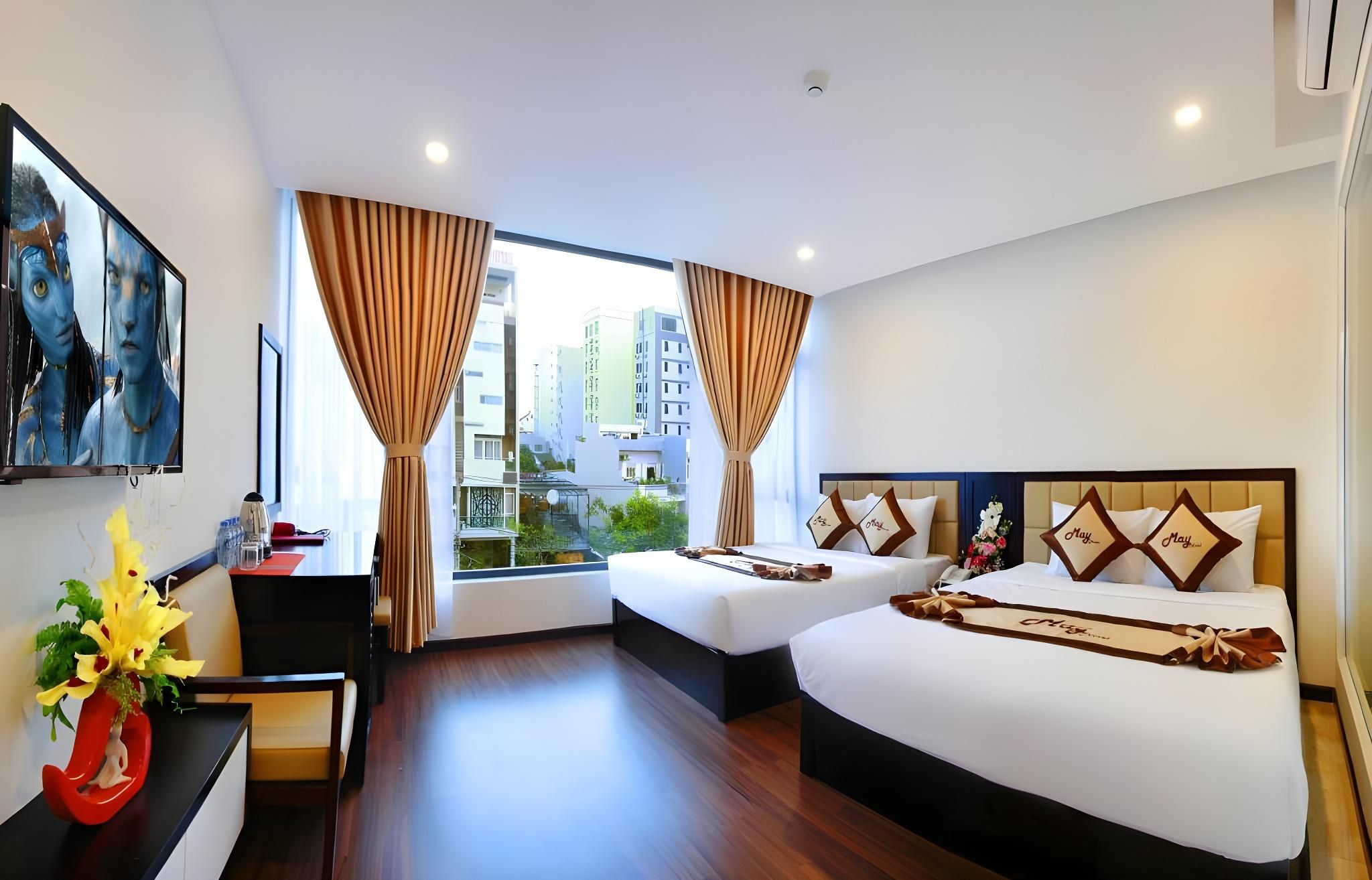 undefined May Hotel 6