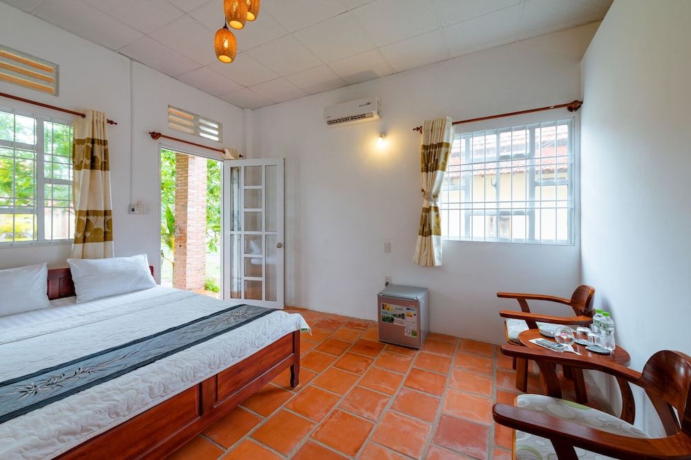 Vung Bau Resort Double Room, Garden View 2
