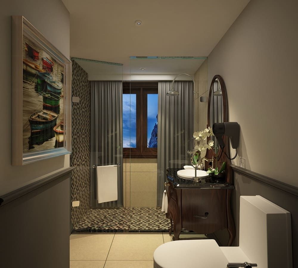 undefined Halong Athena Cruise 5