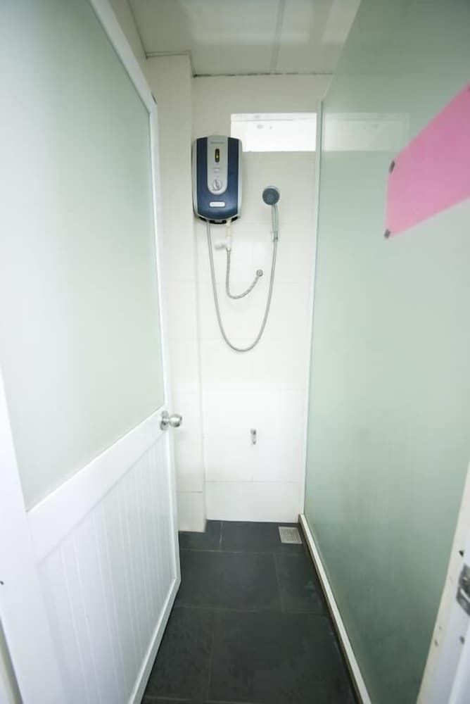 Wanderlust Saigon Hostel Bed in 10-Bed Mixed Dormitory with A/C & Balcony, 3rd Floor 7