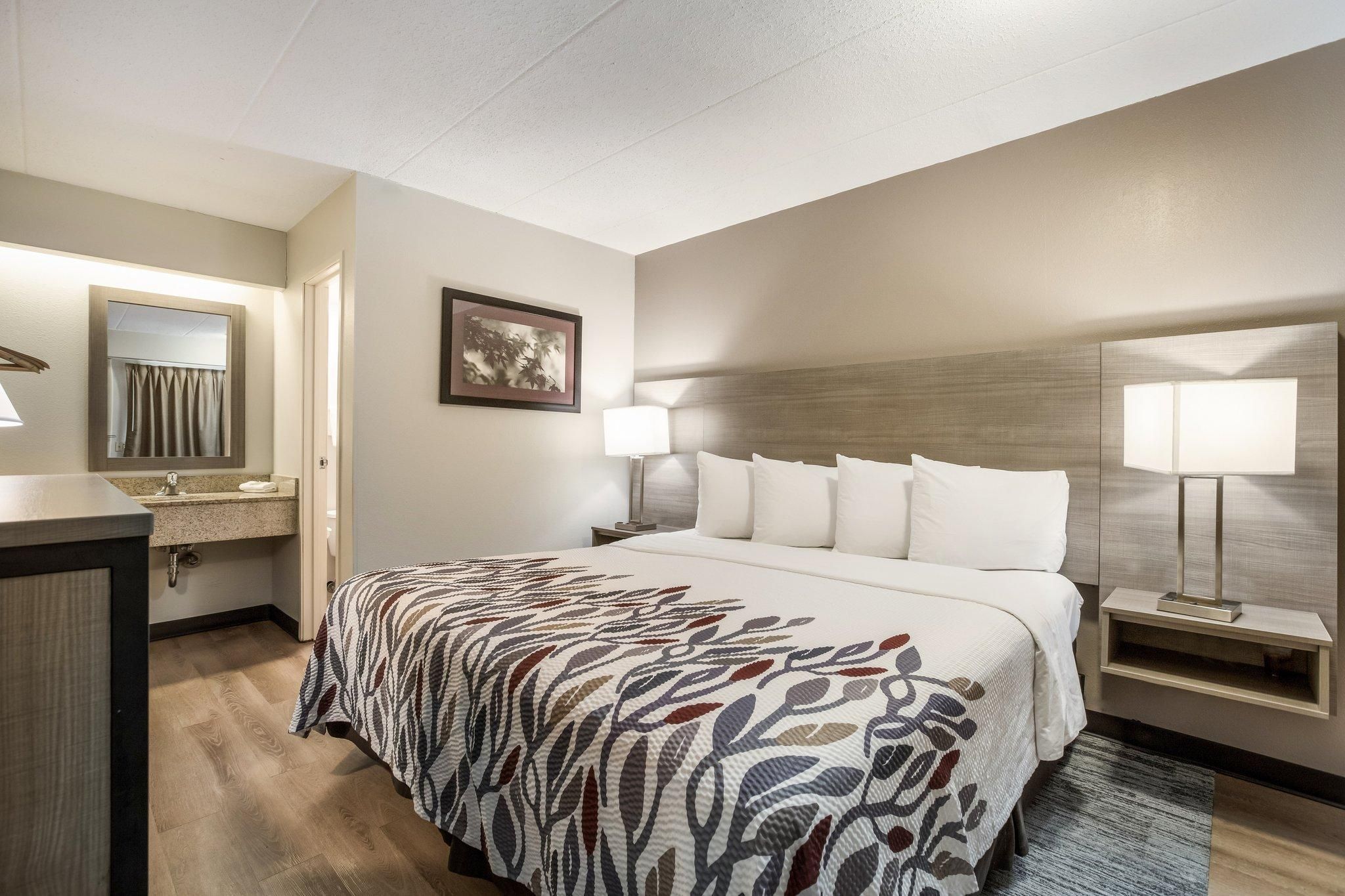 Deluxe King First Floor Smoke Free