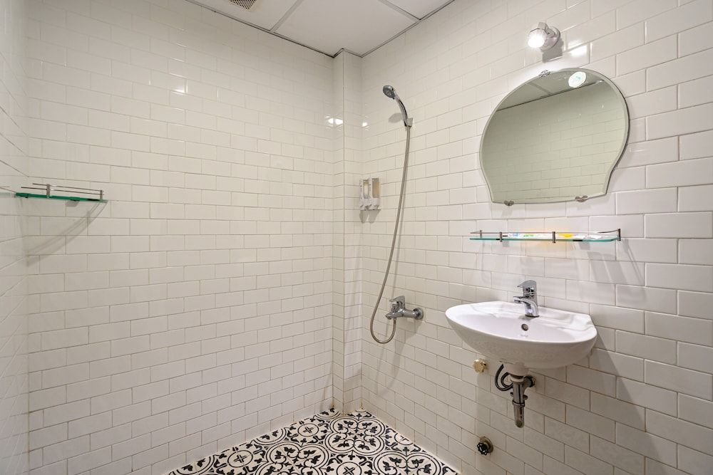 Hanh Chuong Hotel Signature Double or Twin Room, Balcony 10