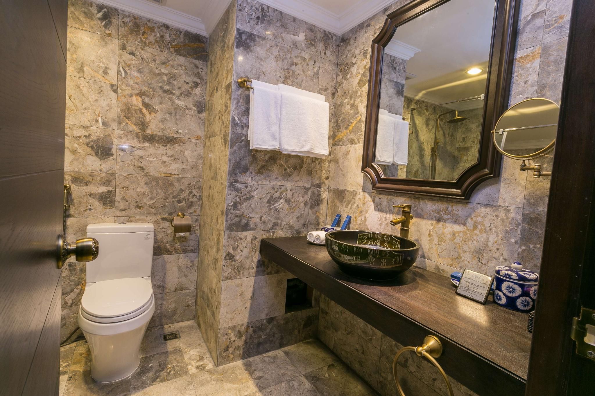 Premier Deluxe Double Balcony