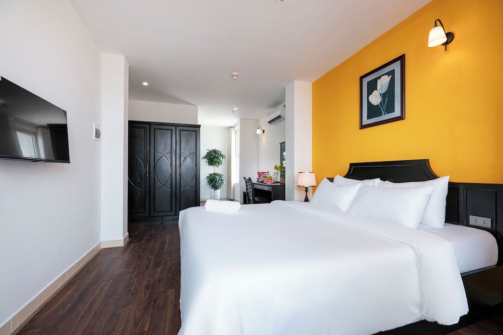 Amanda Hotel Grand Double Room, City View 5