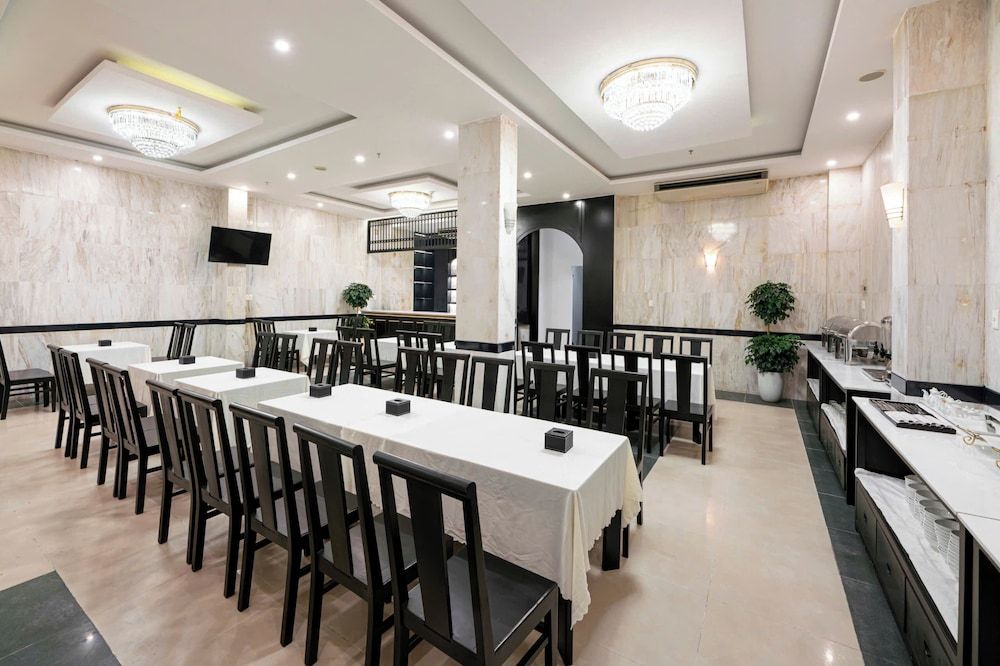 undefined Amanda Hotel 6