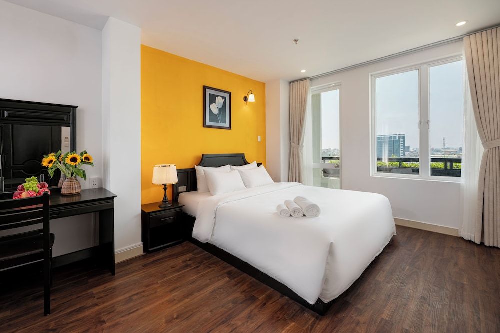 Amanda Hotel Grand Double Room, City View 3