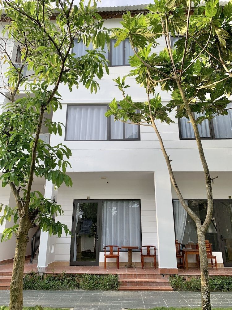 undefined Orange Resort