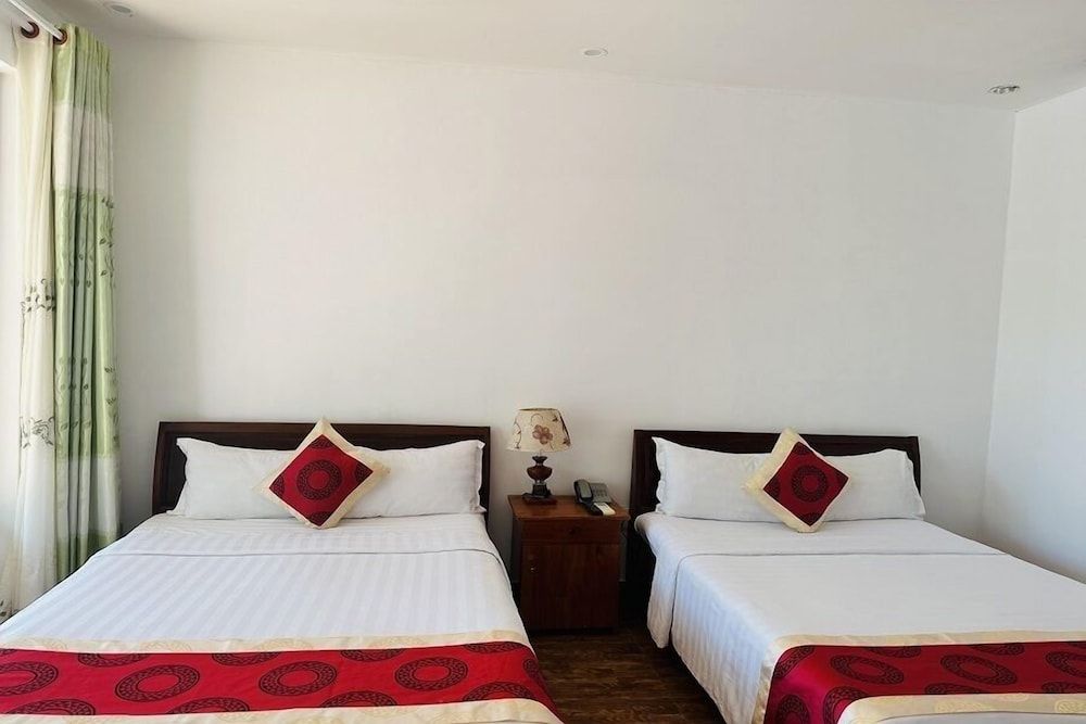 Orange Resort Deluxe Room, Garden View