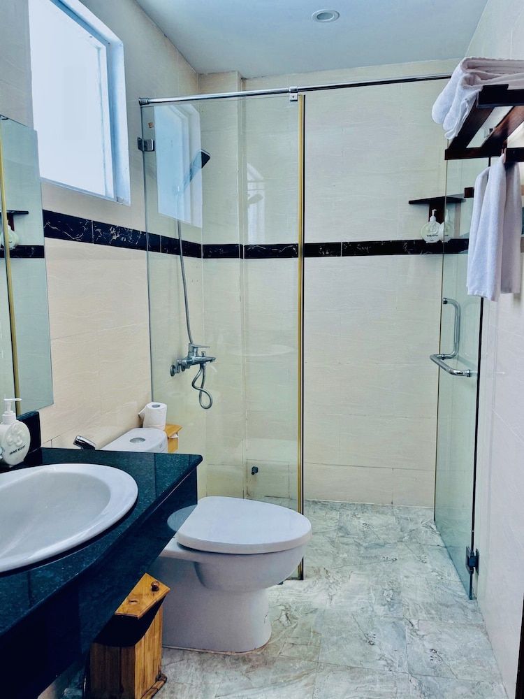 Orange Resort Deluxe Room, Garden View 2