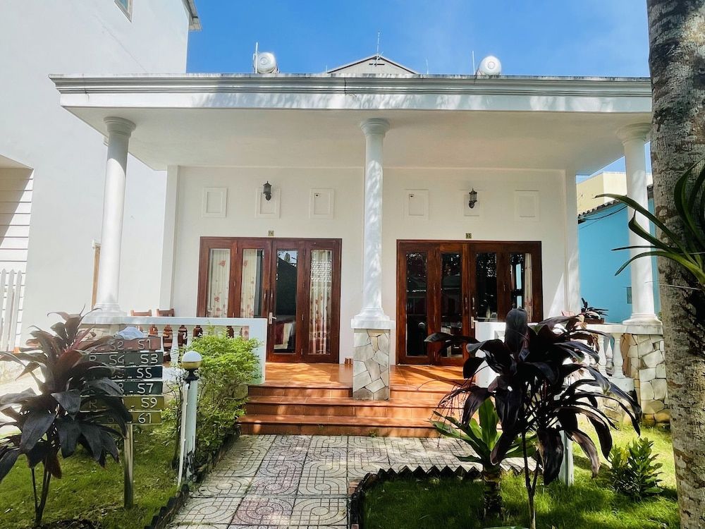 undefined Orange Resort 7