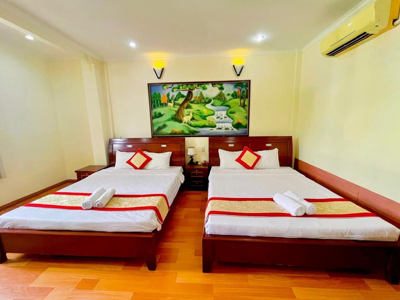 Twin Room with View