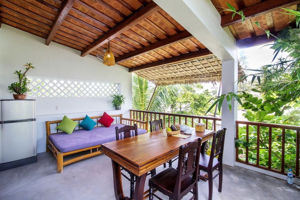Deluxe Room, Balcony