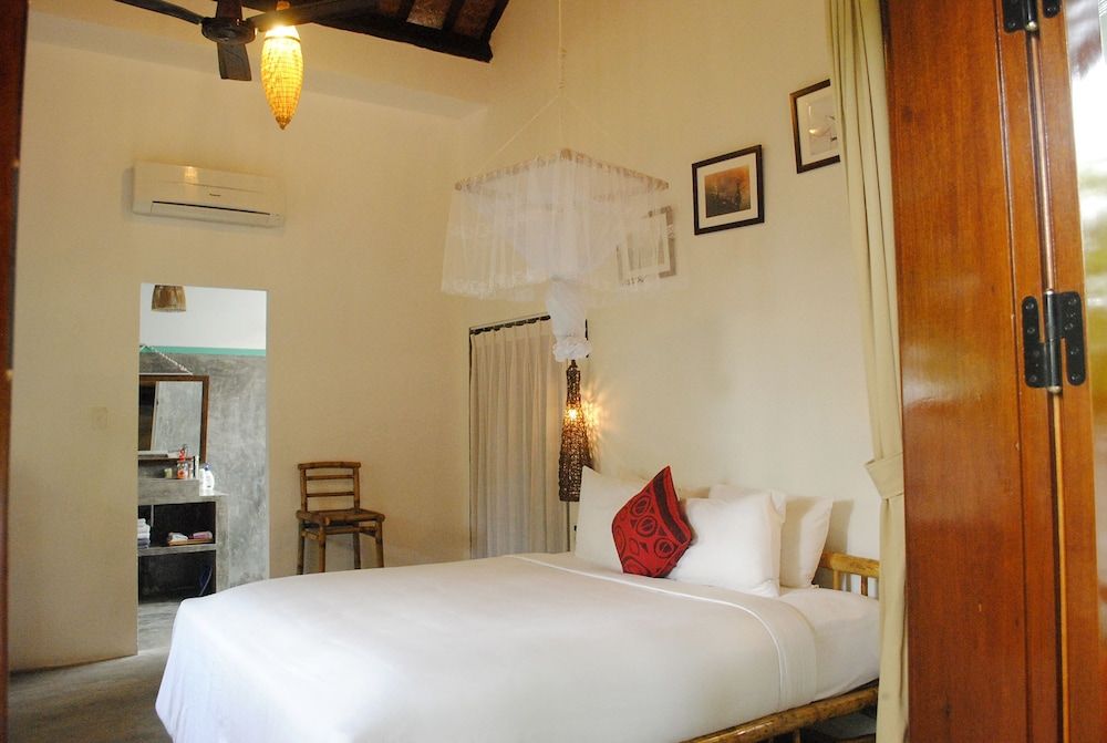 Deluxe Room, Balcony