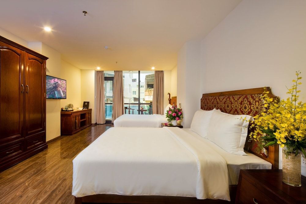 Family Room, Balcony