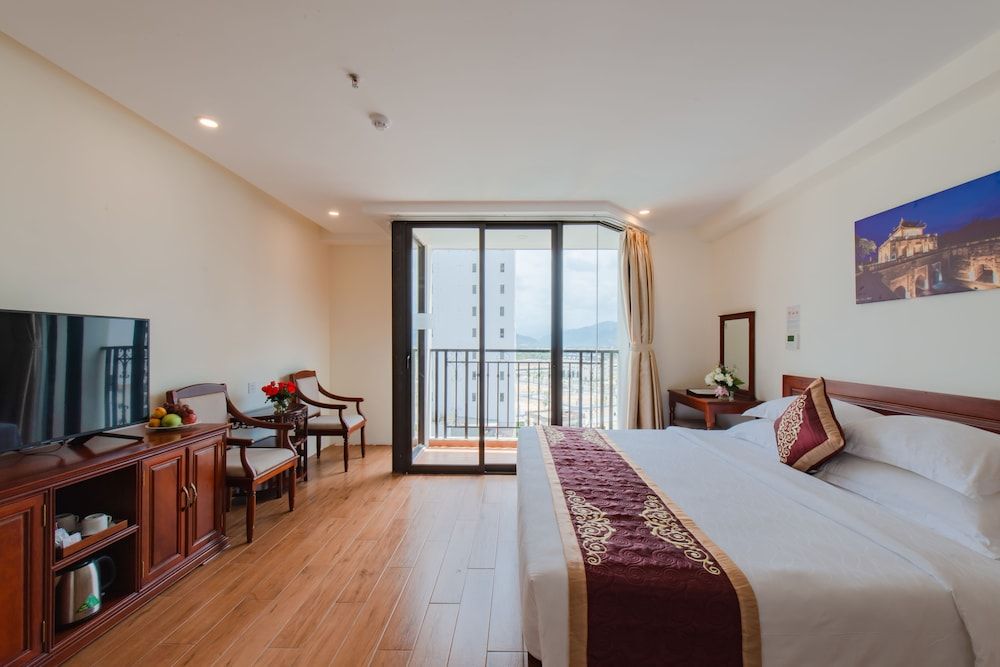 Deluxe Double or Twin Room, Balcony