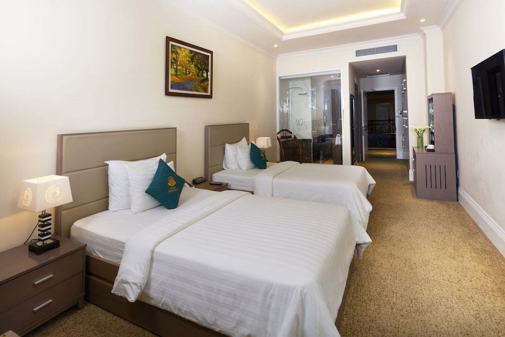 undefined MerPerle Crystal Palace Hotel 3