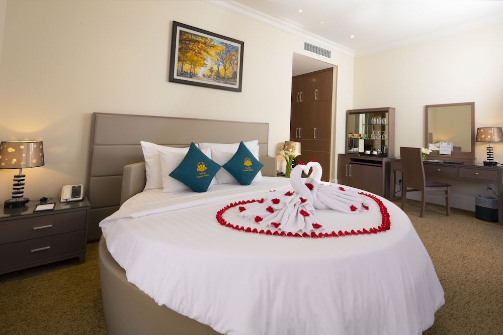 MerPerle Crystal Palace Hotel Junior Suite 5