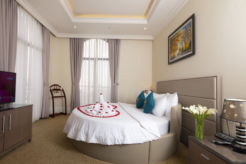 MerPerle Crystal Palace Hotel Junior Suite 6