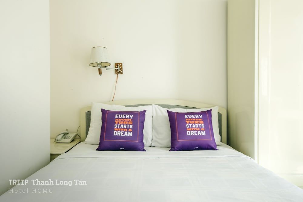undefined Thanh Long Tan Hotel 4