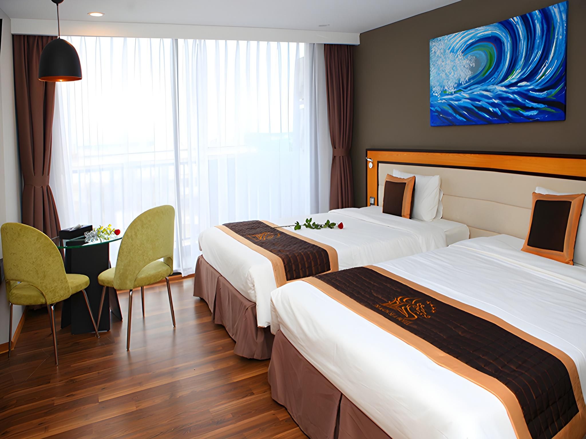 Deluxe City and Sea View