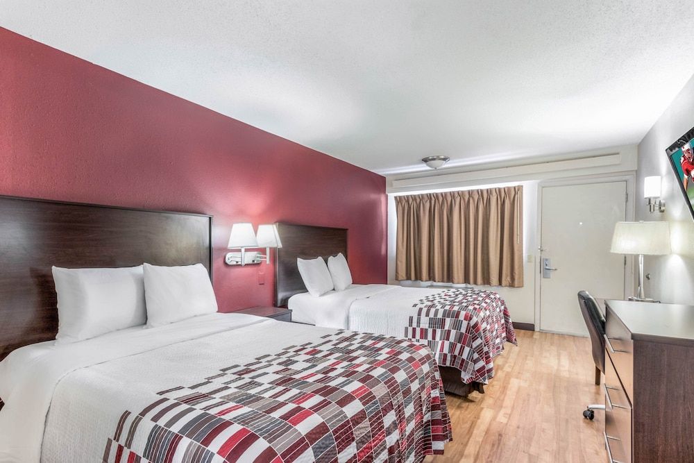 Deluxe Room, 2 Double Beds, Smoking