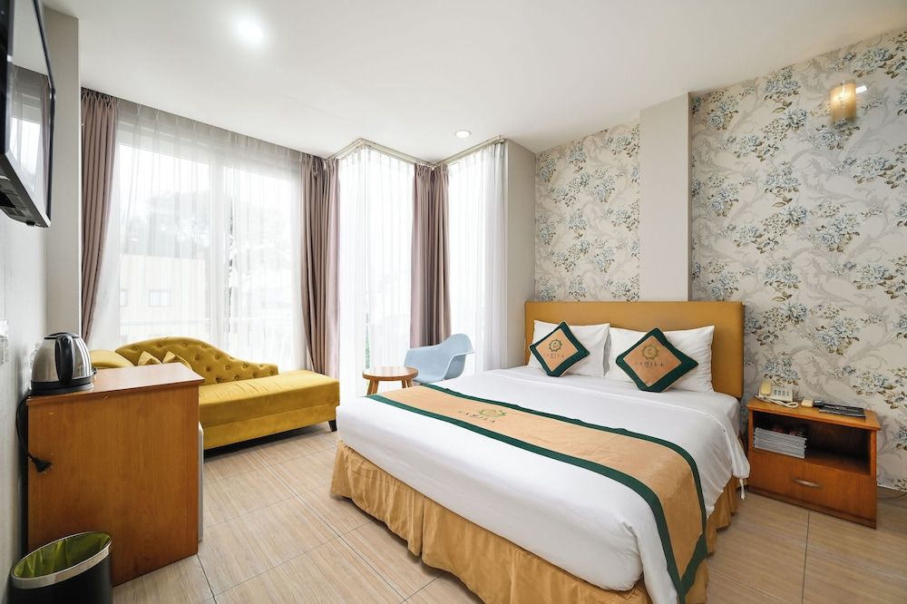Premier Deluxe Double Room
