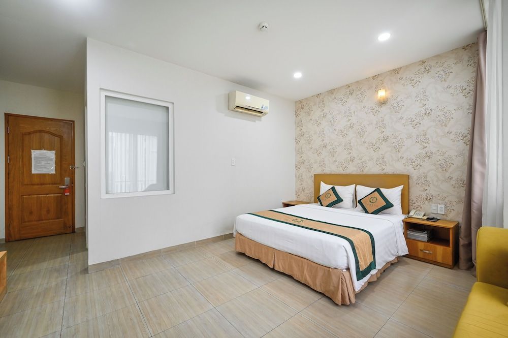 undefined Camila Airport Hotel 2