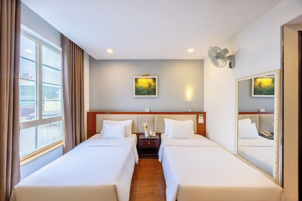 A25 Hotel - 180 Nguyen Trai Luxury Room 3